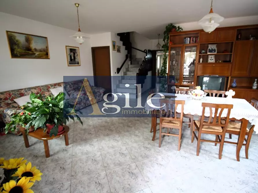 Immagine 2 di Villetta a schiera in vendita  in VIA VERONA a Folignano