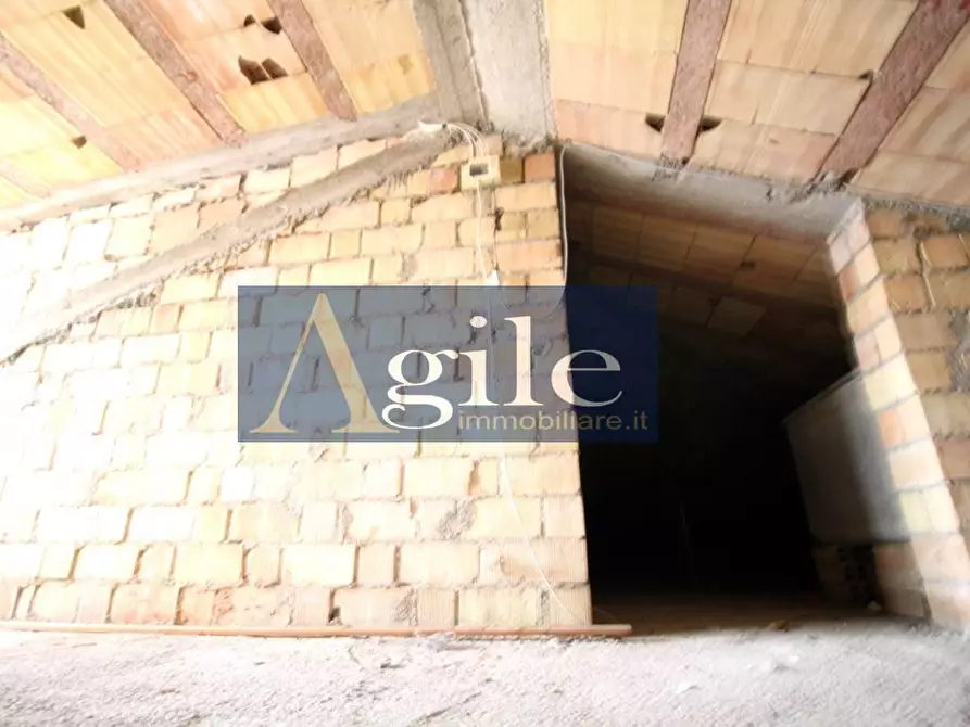 Immagine 8 di Casa indipendente in vendita  in VIA GIACOMO BRODOLINI a Colli Del Tronto