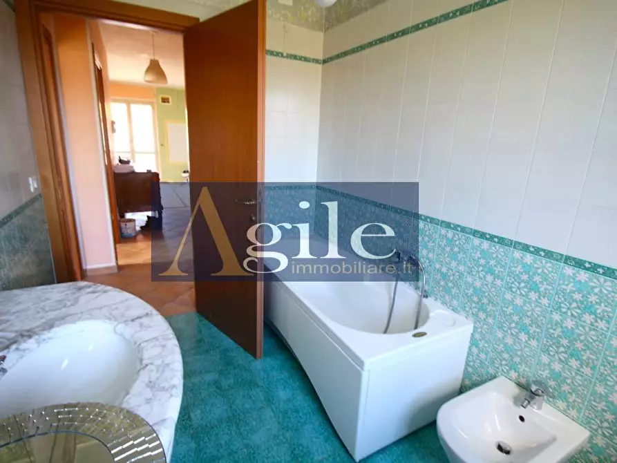 Immagine 12 di Appartamento in vendita  in via Salaria a Colli Del Tronto