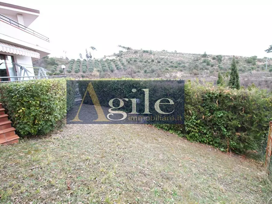 Immagine 6 di Casa indipendente in vendita  in via umberto giordano a Ascoli Piceno