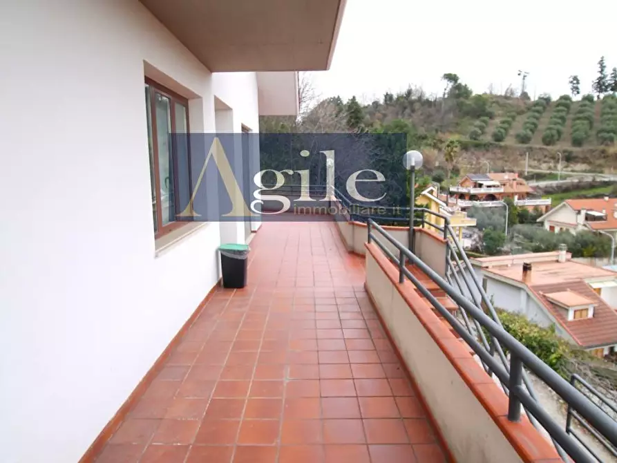 Immagine 5 di Casa indipendente in vendita  in via umberto giordano a Ascoli Piceno