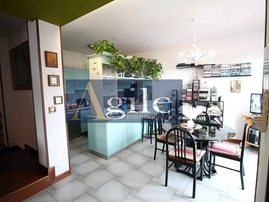 Immagine 11 di Casa indipendente in vendita  in via umberto giordano a Ascoli Piceno