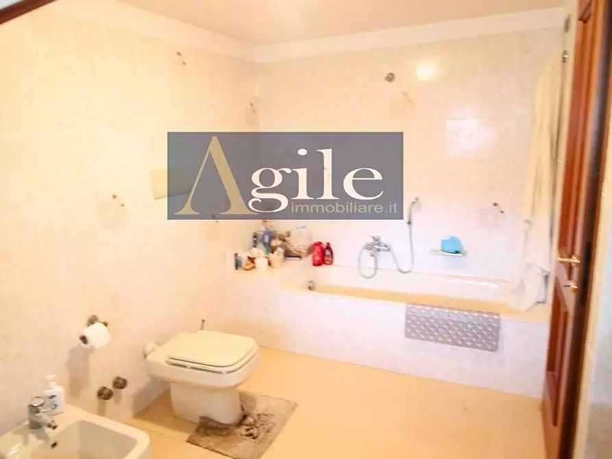 Immagine 22 di Casa indipendente in vendita  in via umberto giordano a Ascoli Piceno