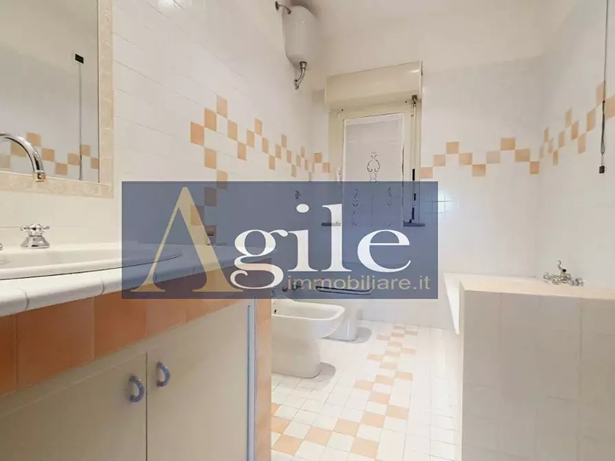 Immagine 25 di Villa in vendita  in via truentina a Colonnella