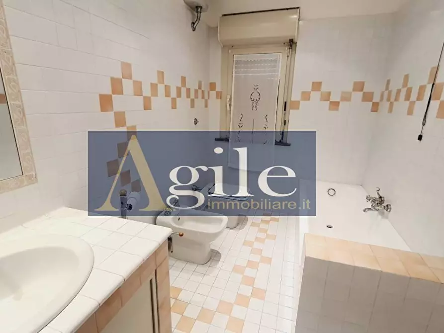 Immagine 30 di Villa in vendita  in via truentina a Colonnella