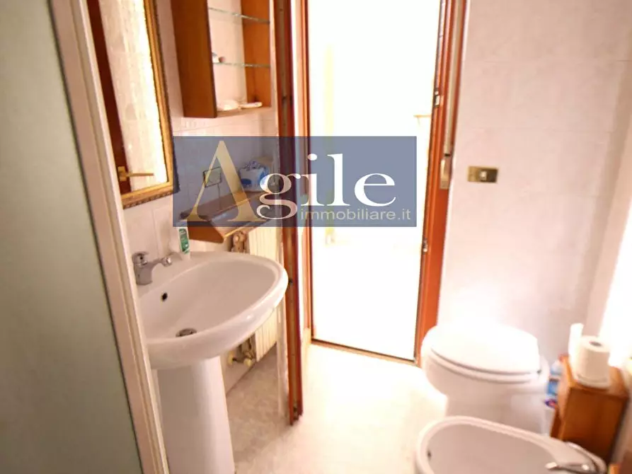 Immagine 10 di Appartamento in vendita  in Via montefeltro a San Benedetto Del Tronto