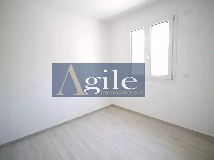 Immagine 6 di Appartamento in vendita  in via antonino scoppelliti a Tortoreto