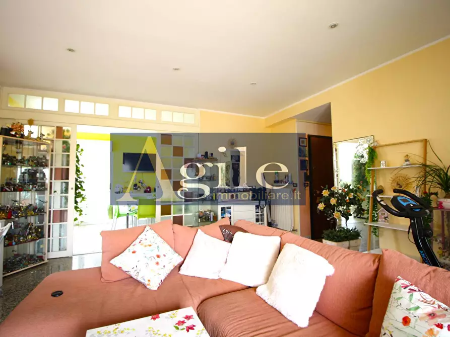 Immagine 2 di Appartamento in vendita  in centro commerciale orologio a Grottammare