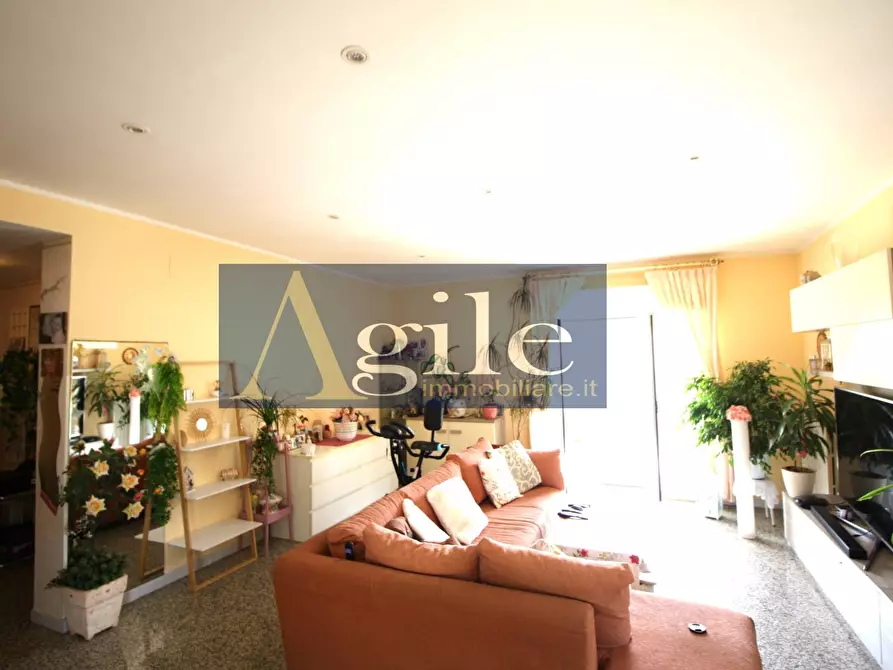 Immagine 3 di Appartamento in vendita  in centro commerciale orologio a Grottammare