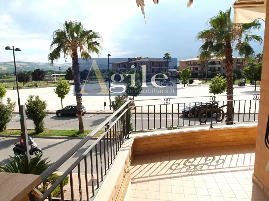 Immagine 5 di Appartamento in vendita  in via la Pira a Monsampolo Del Tronto