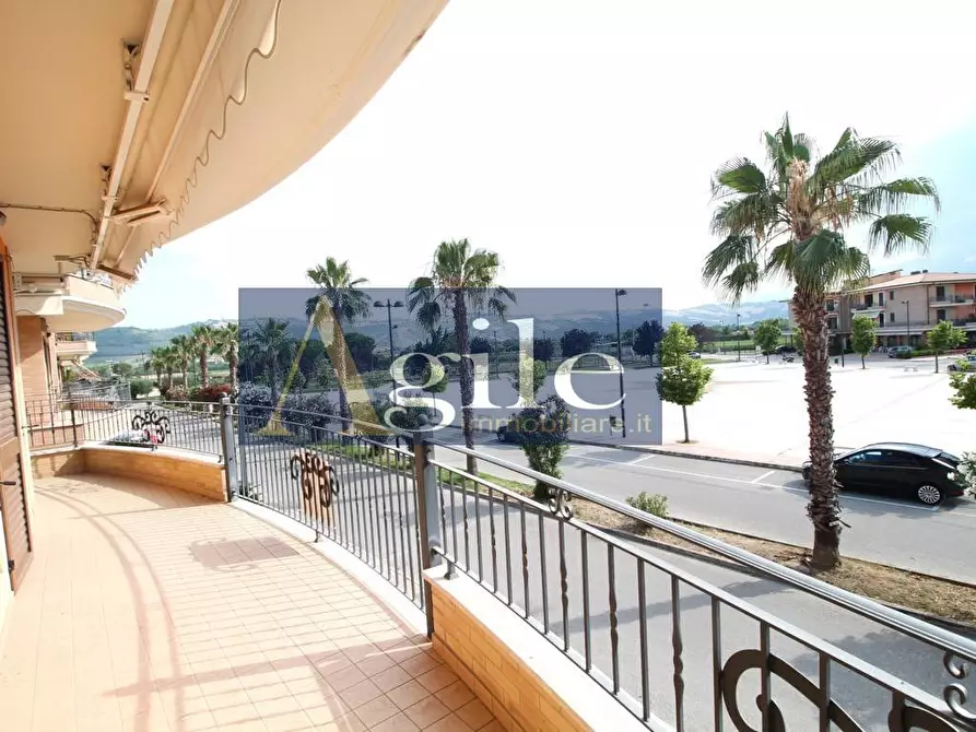 Immagine 10 di Appartamento in vendita  in via la Pira a Monsampolo Del Tronto