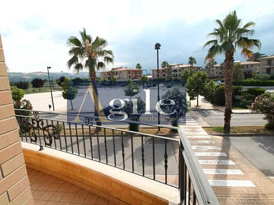 Immagine 12 di Appartamento in vendita  in via la Pira a Monsampolo Del Tronto