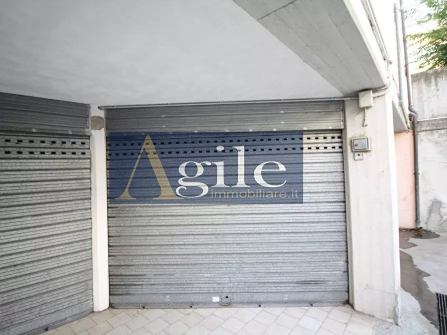 Immagine 21 di Appartamento in vendita  in via dell'orto a Alba Adriatica