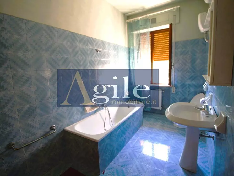 Immagine 12 di Appartamento in vendita  in VIA GIOVANNI VANNICOLA a Offida