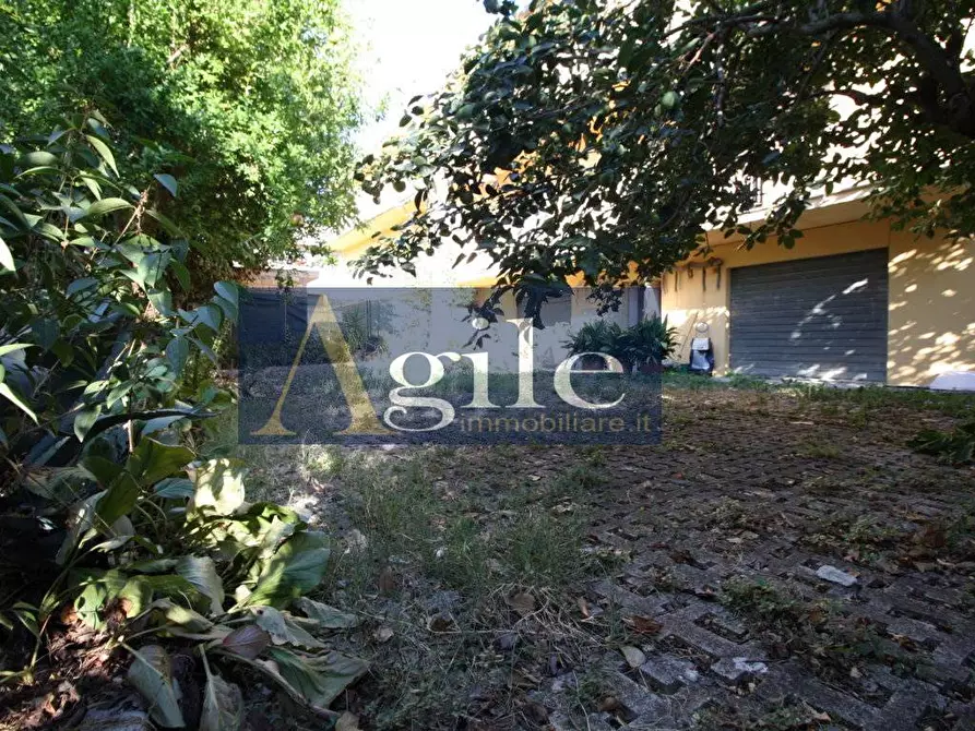 Immagine 27 di Appartamento in vendita  in VIA GIOVANNI VANNICOLA a Offida