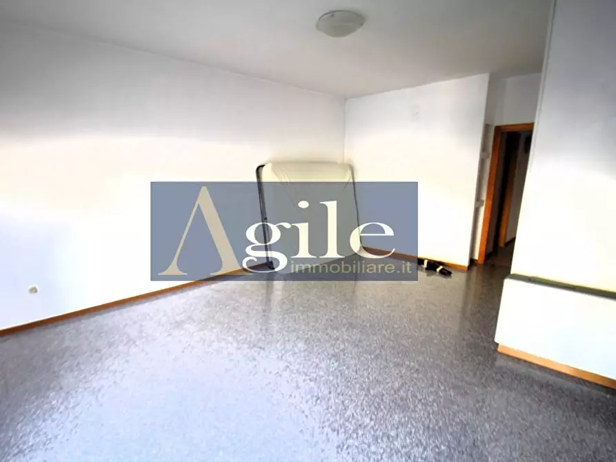 Immagine 4 di Appartamento in vendita  in VIA ROMA a Folignano