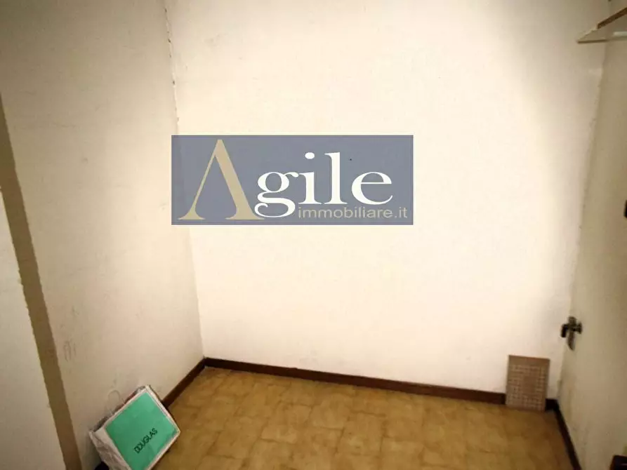 Immagine 6 di Appartamento in vendita  in VIA ROMA a Folignano