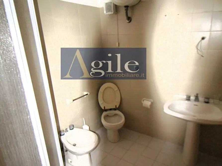 Immagine 11 di Appartamento in vendita  in VIA ROMA a Folignano