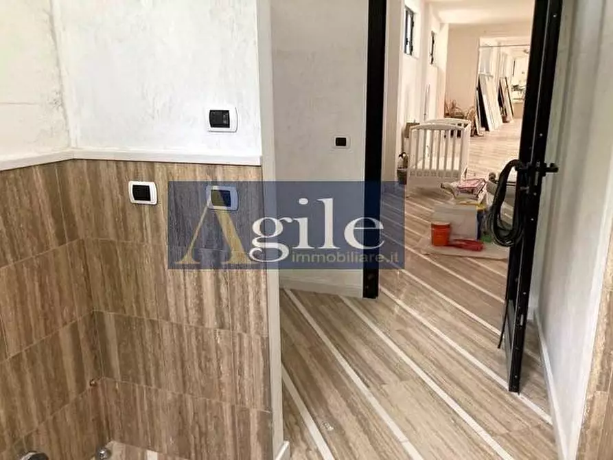 Immagine 6 di Locale commerciale in vendita  in VIA SALARIA a Ascoli Piceno