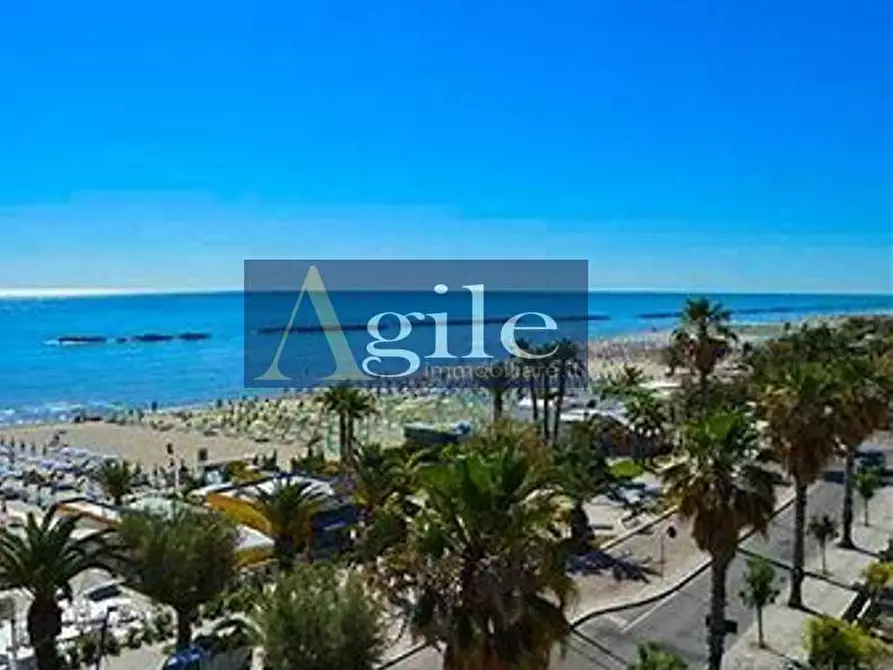 Immagine 16 di Appartamento in vendita  in VIA FRATELLI CERVI a San Benedetto Del Tronto