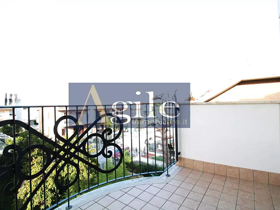 Immagine 18 di Appartamento in vendita  in via nazario sauro a San Benedetto Del Tronto