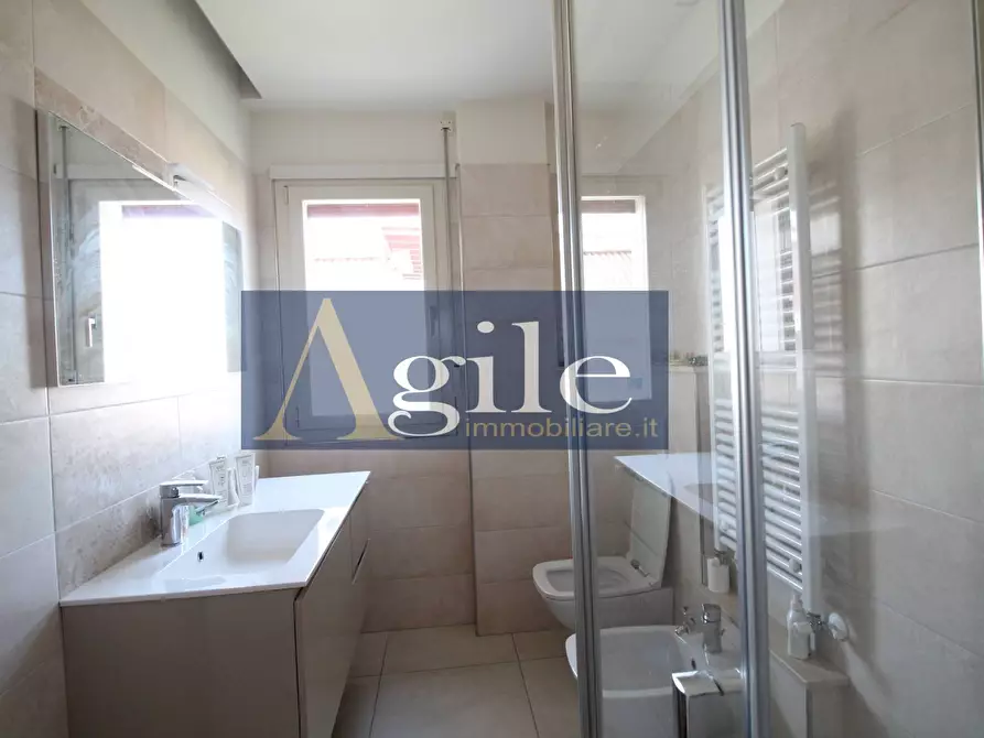 Immagine 13 di Appartamento in vendita  in via nazario sauro a San Benedetto Del Tronto