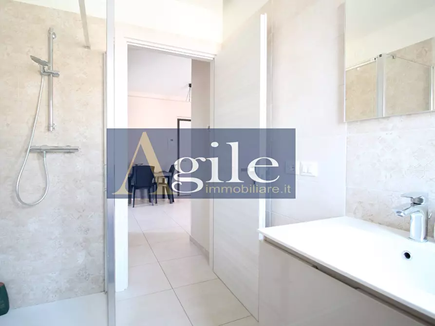 Immagine 12 di Appartamento in vendita  in via nazario sauro a San Benedetto Del Tronto