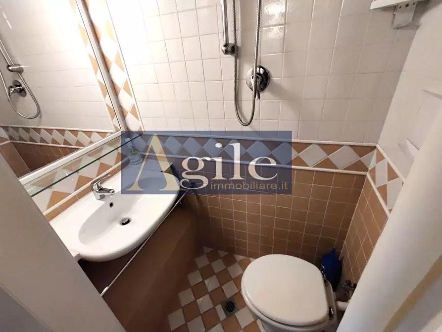 Immagine 8 di Casa indipendente in vendita  in via galileo galilei a San Benedetto Del Tronto