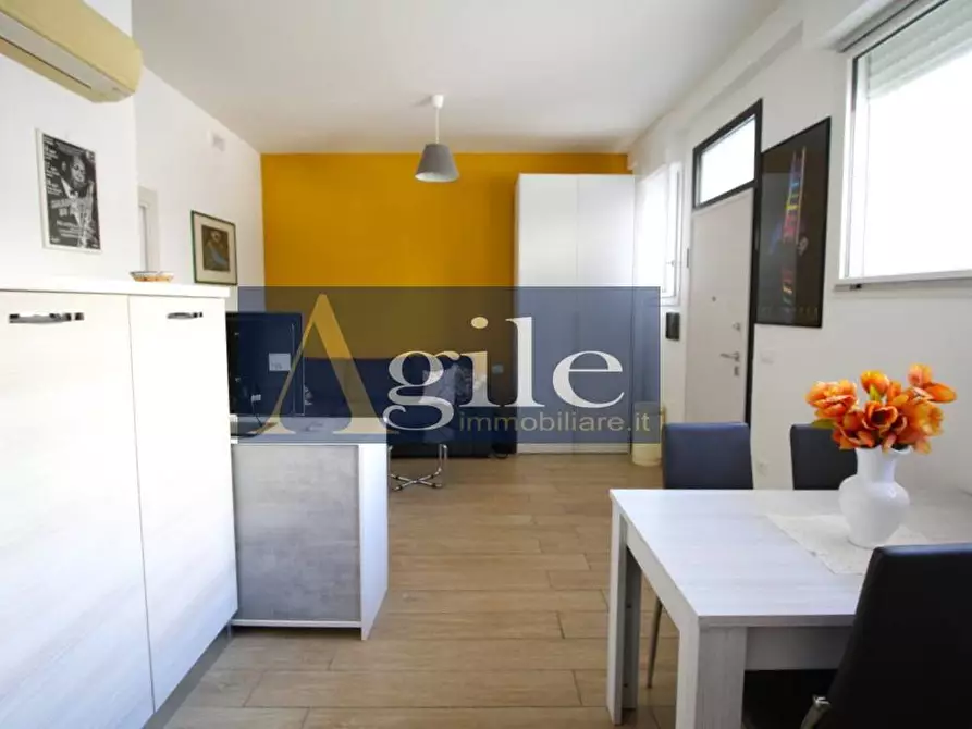 Immagine 3 di Appartamento in vendita  in via piemonte a San Benedetto Del Tronto