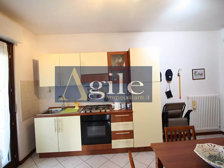 Immagine 3 di Appartamento in vendita  in via dei pini a Tortoreto