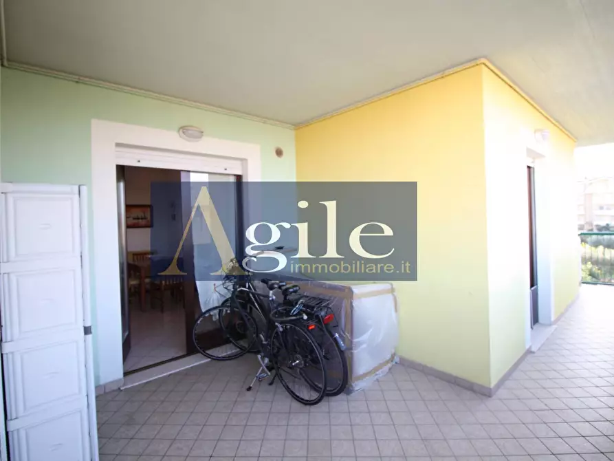 Immagine 10 di Appartamento in vendita  in via dei pini a Tortoreto