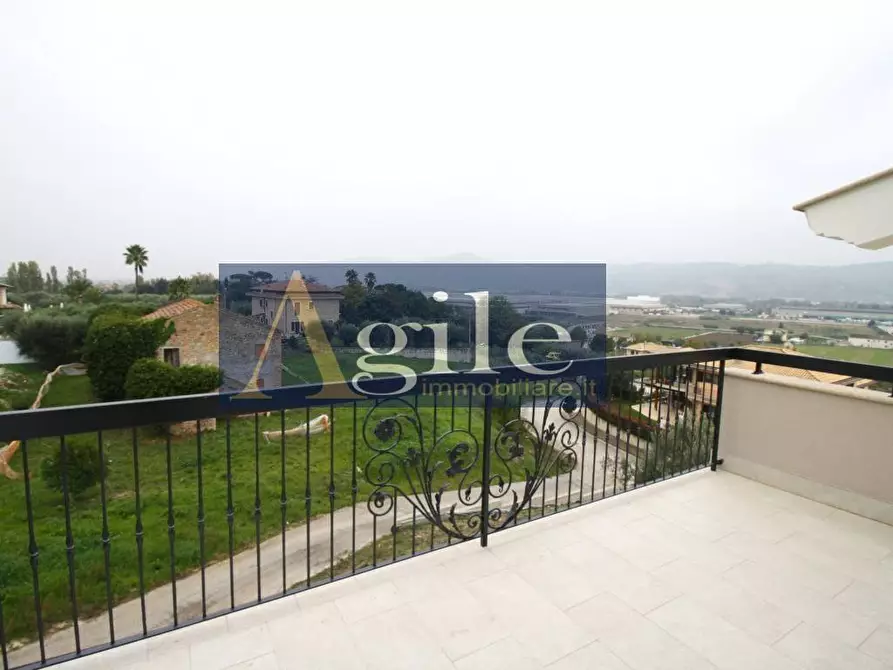 Immagine 21 di Villa in vendita  in Contrada Carpineto a Monsampolo Del Tronto