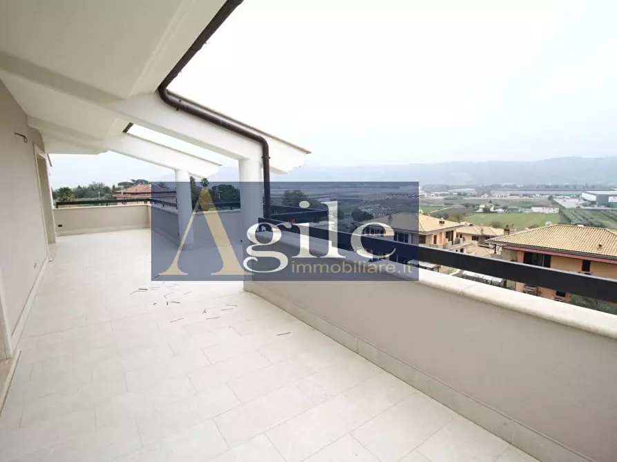 Immagine 25 di Villa in vendita  in Contrada Carpineto a Monsampolo Del Tronto