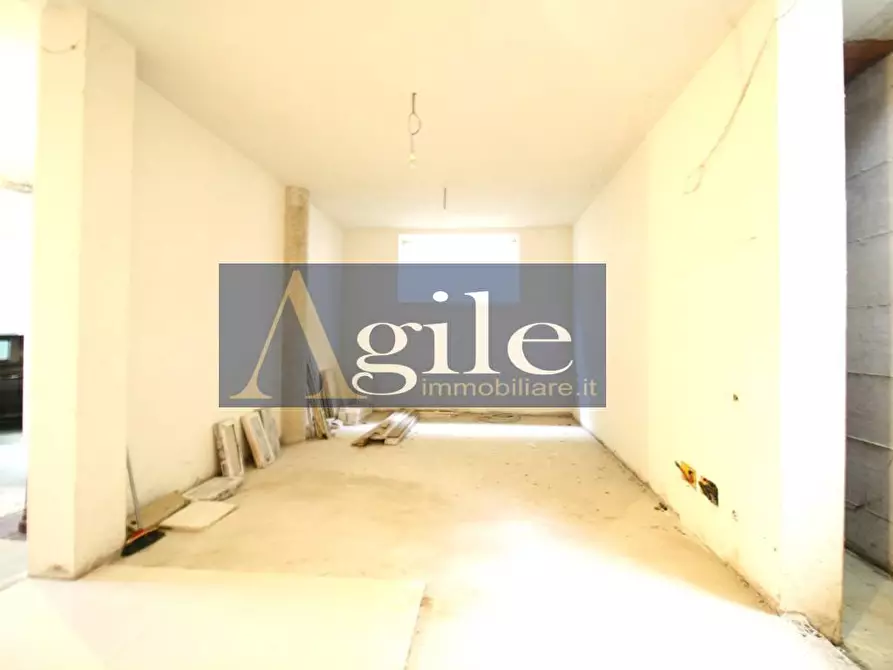 Immagine 30 di Villa in vendita  in Contrada Carpineto a Monsampolo Del Tronto