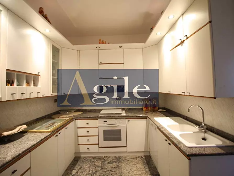 Immagine 28 di Villa in vendita  in contrada tesino a Offida