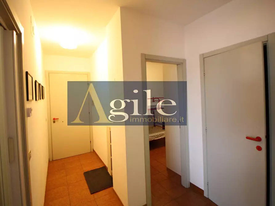 Immagine 11 di Appartamento in vendita  in via ruggero leoncavallo a Grottammare