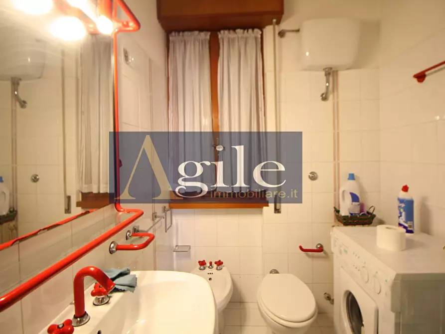 Immagine 9 di Appartamento in vendita  in via ruggero leoncavallo a Grottammare