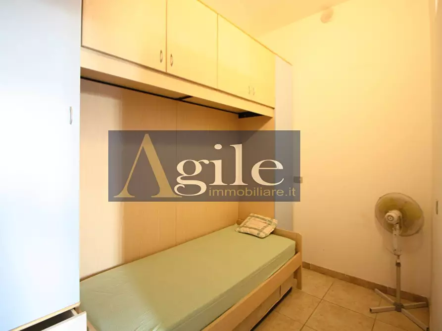 Immagine 3 di Appartamento in vendita  in via capri a Martinsicuro