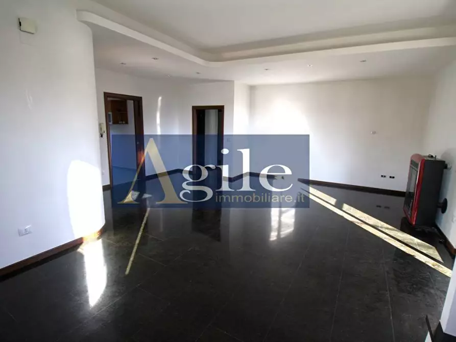 Immagine 3 di Appartamento in vendita  in VIA SALARIA a Colli Del Tronto