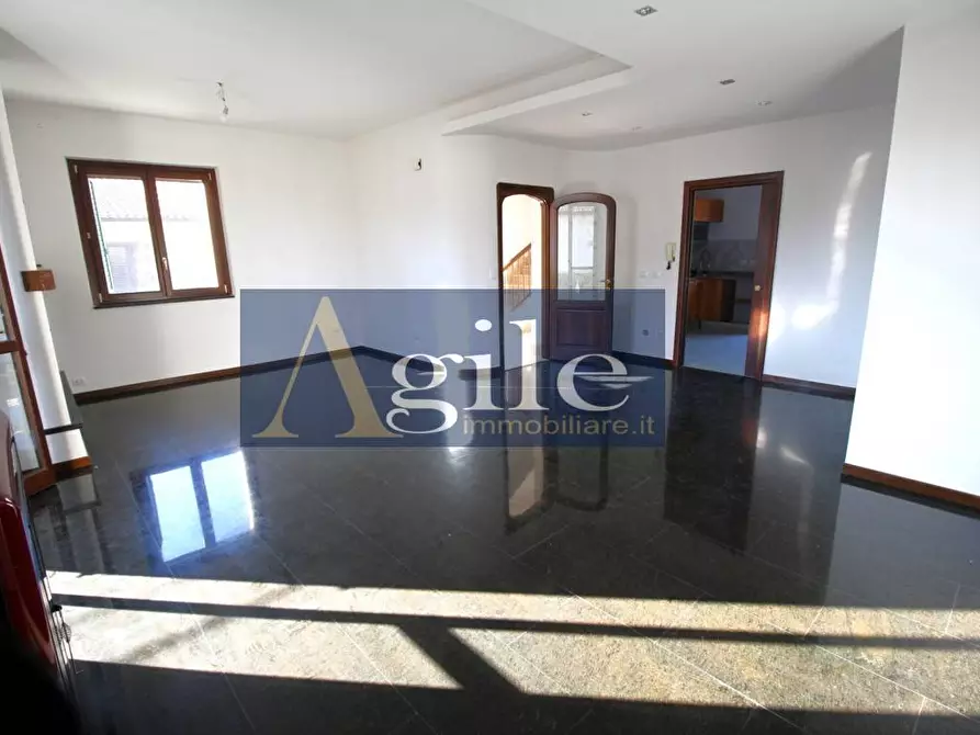 Immagine 2 di Appartamento in vendita  in VIA SALARIA a Colli Del Tronto