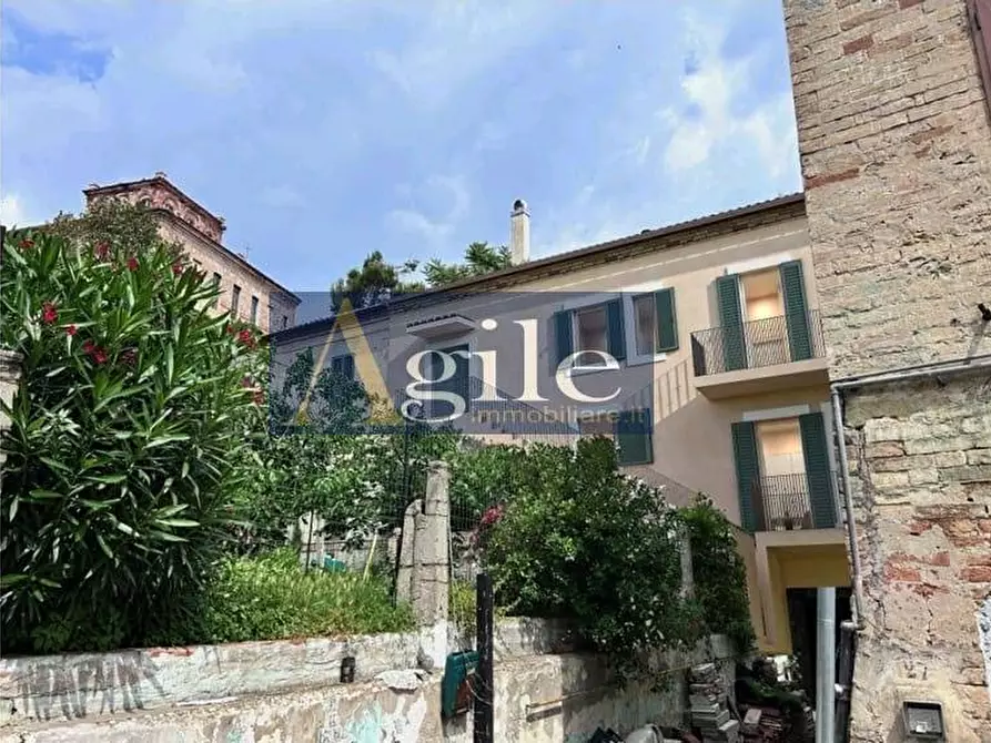 Immagine 3 di Appartamento in vendita  in VIA FRATELLI ROSSELLI a Grottammare