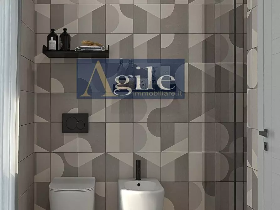 Immagine 14 di Villa in vendita  in VIA FRATELLI CAIROLI a San Benedetto Del Tronto