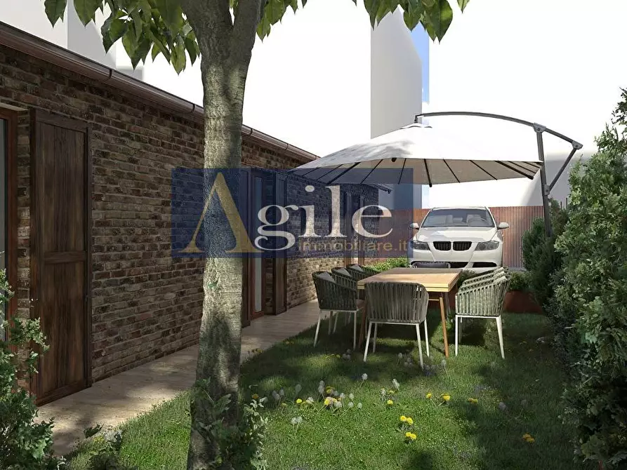 Immagine 16 di Villa in vendita  in VIA FRATELLI CAIROLI a San Benedetto Del Tronto