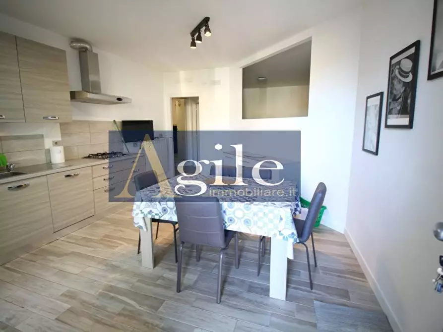 Immagine 2 di Appartamento in vendita  in via giosuè carducci a Monsampolo Del Tronto