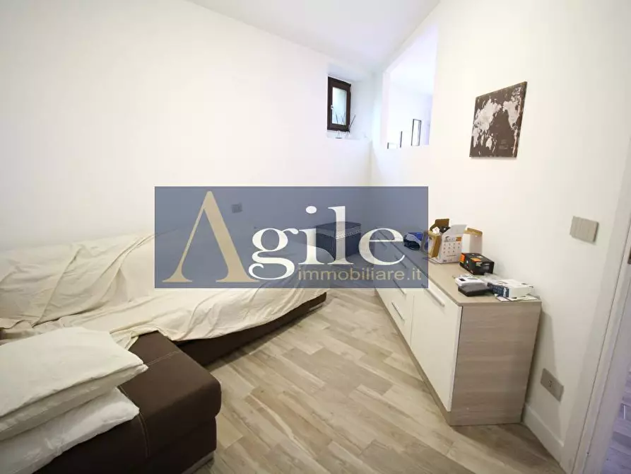 Immagine 10 di Appartamento in vendita  in via giosuè carducci a Monsampolo Del Tronto