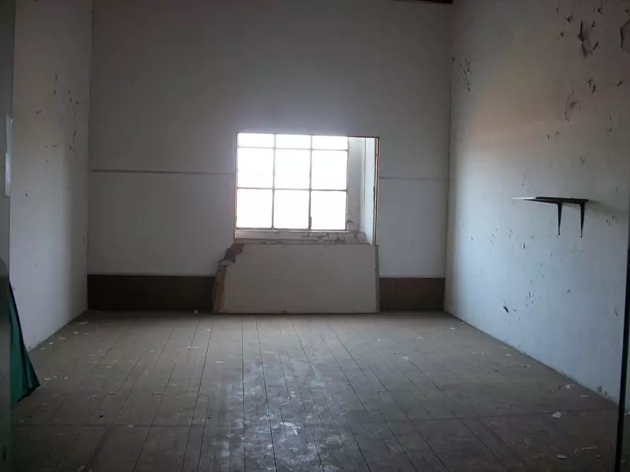 Immagine 5 di Attività commerciale in affitto  in Via Giosue' Carducci a San Giuliano Terme