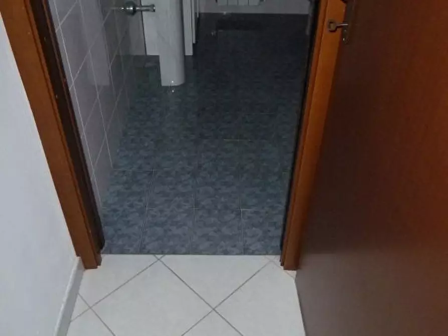 Immagine 11 di Appartamento in vendita  in bologna a Calcinaia