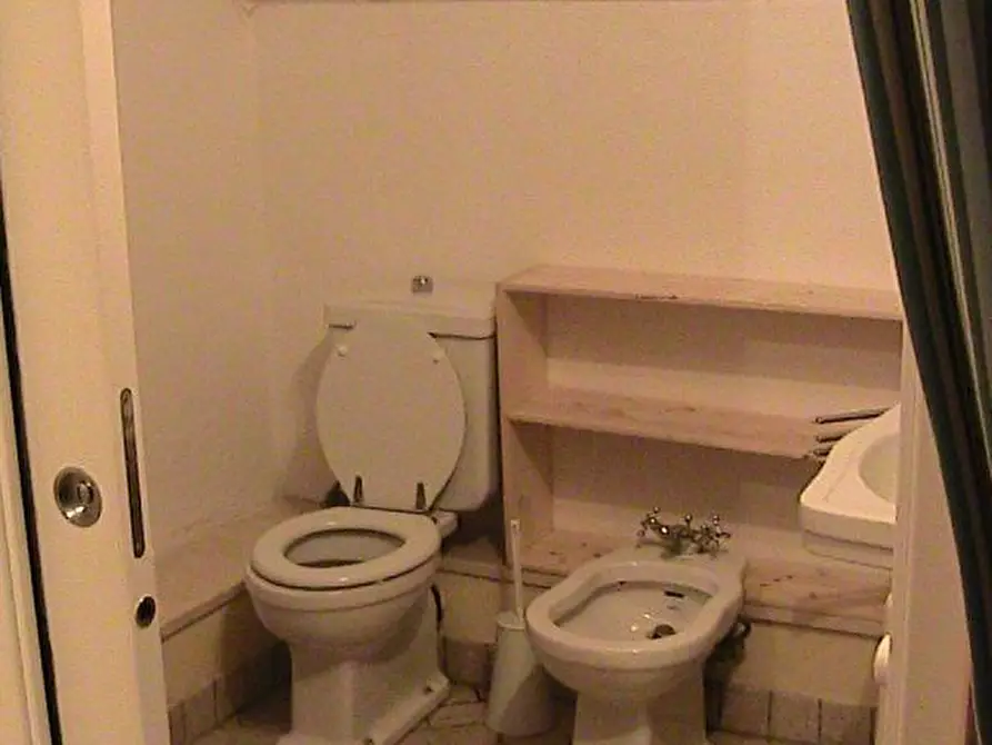 Immagine 9 di Casa indipendente in affitto  in via di montecastello a Pontedera