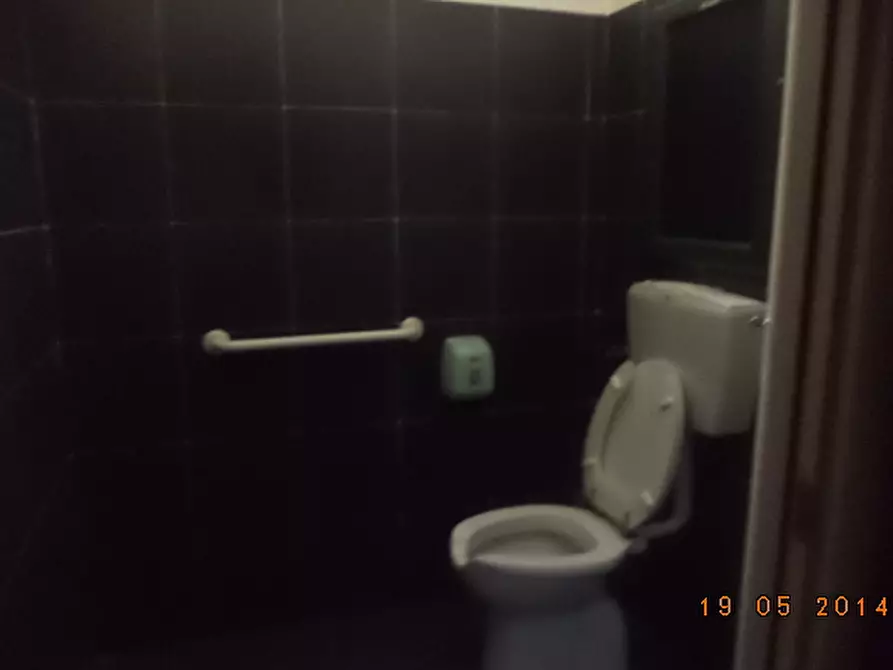 Immagine 6 di Attività commerciale in affitto  in Via Lotti a Pontedera