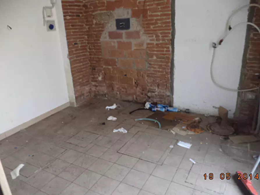 Immagine 5 di Attività commerciale in affitto  in Via Lotti a Pontedera